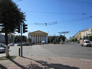 Театральная площадь